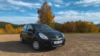 Hyundai i20, STK do 03/26, zimní sada pneu - 7