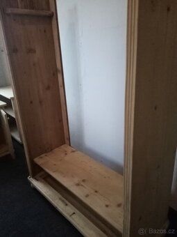 Starožitná selská šatní skříň - 7