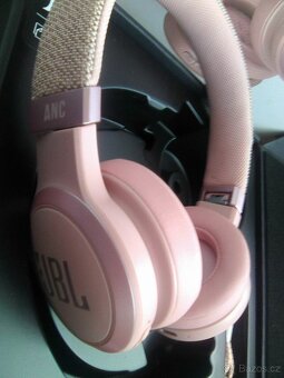 Bezdrátová Bluetooth růžová nová sluchátka Live 460NC s JBL - 7