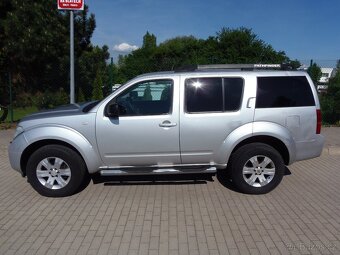 Nissan Pathfinder 2.5 DCi 4x4 tažné 3T - 7