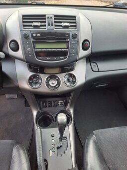 Toyota RAV4 2.2 D-4D 110kW 4X4 ČR AUTOMAT - 7