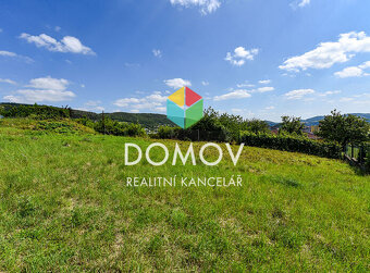 Pozemek 1.110 m2 s krásným výhledem na rozhraní Králova Dvor - 7