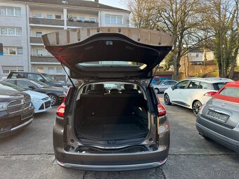 Renault Grand Scenic  IV dCi 130 Intens rok 03/2017 - 7