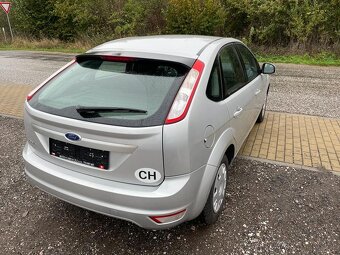 Ford Focus 1,6 - 7