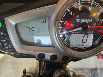 Triumph street triple 675 - 7
