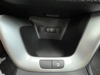 Kia ceed 1.6 crdi 100kw - 7