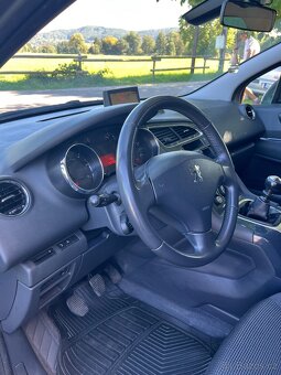 Peugeot 5008 2,0HDI. 110KW - 7