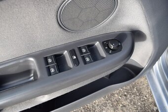 Volkswagen Golf 1,9TDi UNITED,BEZ KOROZE - 7