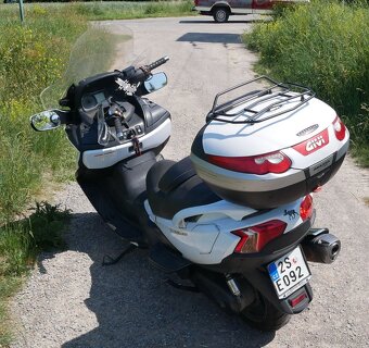 AN 650 BURGMAN 2. generace (2013) - 7