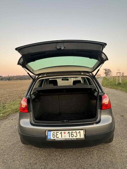 Volkswagen Golf 5 • 1.6 FSI • Automat • 85 kW - 7