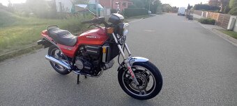 Honda vf 750s Sabre Youngtimer - 7