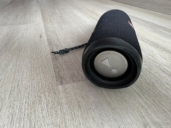 JBL FLIP 5 - Černý, Stav jako nový, včetně krabičky a poutka - 7