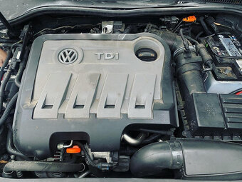 Vůz na náhradní díly VW Golf 6 kombi 2012 CFHC NFP L041 - 7