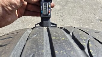 Letní pneu 245/40/18 Bridgestone - 7