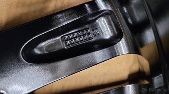 TOYOTA RAV4,V,18' alu disky,senzory TPMS - 7
