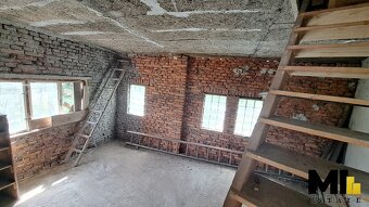 Prodej rodinného domu (5+1) o velikosti 170 m2 v obci Dolní - 7