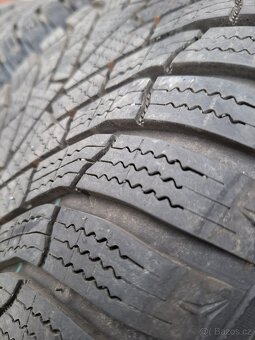16" zimní 205/60/16 Kumho - 7
