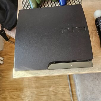 Prodám Sony Playstation 3 Slim 320gb v hezkém stavu - 7