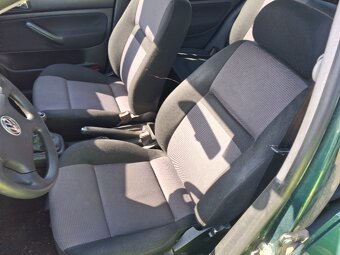 VW Golf IV 1,6i 16V 5-dveř. - 7