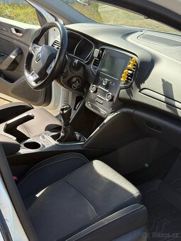 Renault Megane Grandtour 4 1.5 DCI - 7