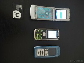 Motorola razr, Nokia - 7