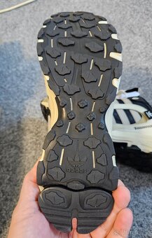 ADIDAS X SONG FOR THE MUTE SHADOWTURF vel.44 - 7