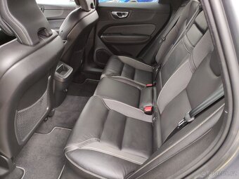 Volvo XC60 D4 R DESIGN FullLED KAMERA PANORAMA - 7