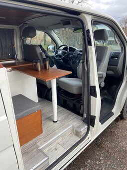 Transporter T5 2,5 TDI obytný - 7