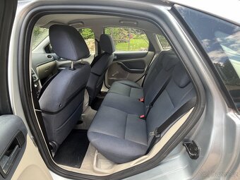 Ford Focus 1,6 benzín - 7