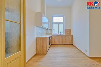 Pronájem nově zrekonstruovaného bytu 2+kk o výměře 61 m2 v Č - 7