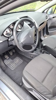 Peugeot 207 - 7