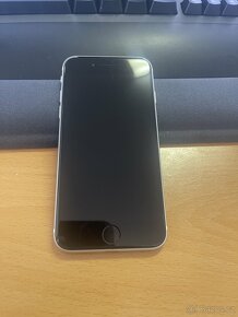 iPhone SE 2022 - 7