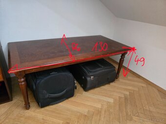 Sada rustikálních skříní a konferenční stolek - 7