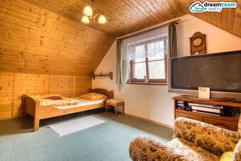 Slunečný dům 4kk s výhledem na Valašsko z bazénu. Garáž a ti - 7