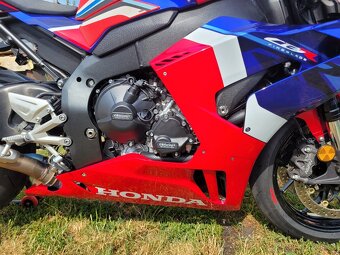 Honda CBR 1000RR-R - 7