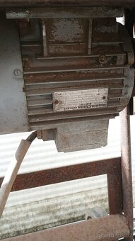 Pila, cirkulárka, stolní pila, hoblovka - 7