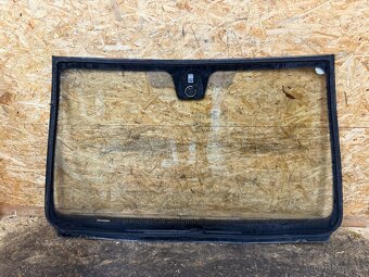 ČELNÍ OKNO PEUGEOT 607 - 7