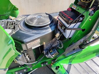 Prodám zahradní traktor John Deere LTR166 - 7