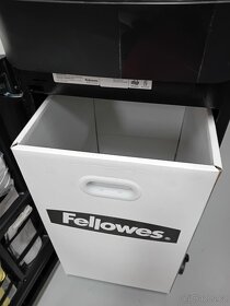 Skartovač Fellowes AutoMax 550C - 7