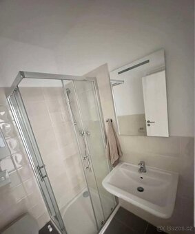 Pronájem moderního bytu 2+kk ve městě Slaný u Prahy - 7