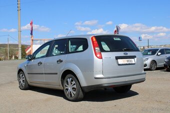 Ford Focus 1,6i 74KW, KLIMATIZACE, ČR, r.v. 2006 - 7