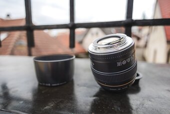 Canon EF85mm F1.8 - 7