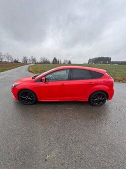 Ford Focus ST - 7