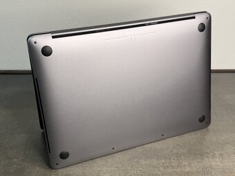 MacBook Pro 13'' 2020 / i5 / 16GB / 512GB SSD / Space Gray - 7