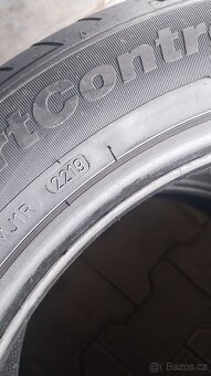 Prodám 2 x letní pneu Fulda 215/55/17 - 7