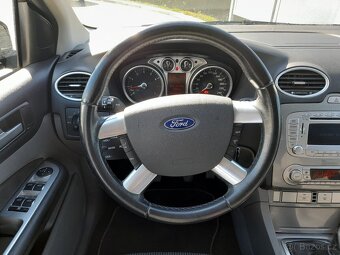 Ford focus kombi II 1,6 benzín - 7
