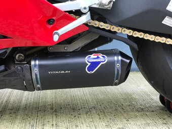 Ducati Panigale V4, 9.064 km - 7
