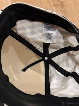 Černobílá snapback kšiltovka Vans - 7