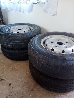 Kola Ford transit - 7