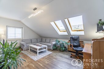 Nabízíme k prodeji luxusní dům ve Studénce - 7